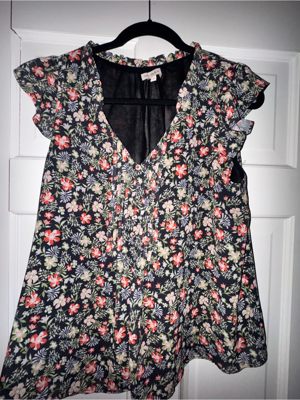 Skies Are Blue Floral V-Neck Ruffle Sleeve Top